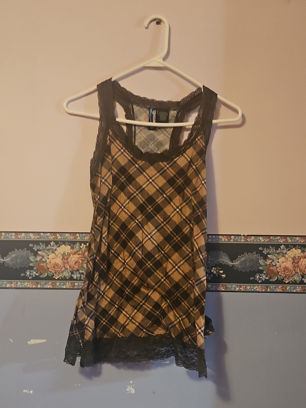 Weavers Plaid Lace-Trim Tank Top in Brown and Black